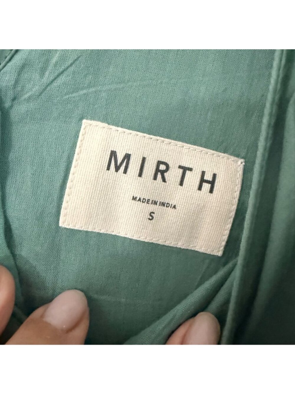 Sleeveless Green Midi Dress with Scalloped Cutouts - Picture 4 of 8